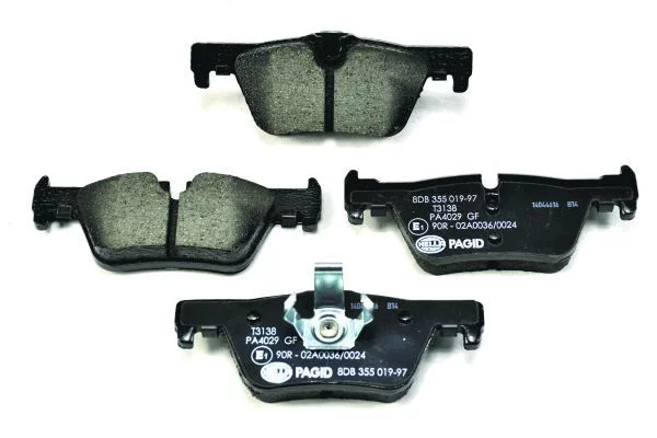 Kit de plaquettes de frein HELLA 8DB 355 019-971